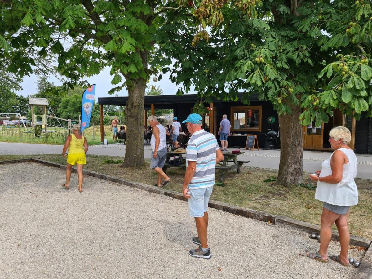 Villa Aan 'T Wiel Op Recreatiepark De Wielen シント・マールテン エクステリア 写真